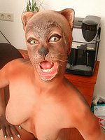 Bizarre Vivien